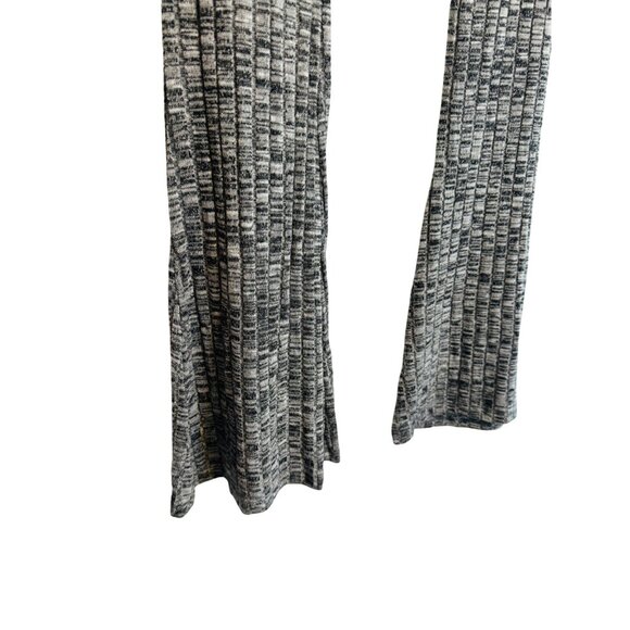 2/$30 MOD M Stretch Knit Pants Black White Gray Tight Bell Bottoms - Picture 6 of 12
